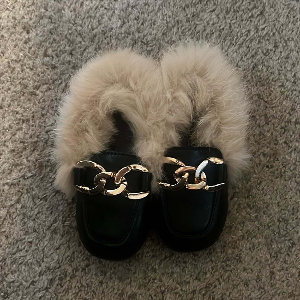 Black Dress Shoes with Fur